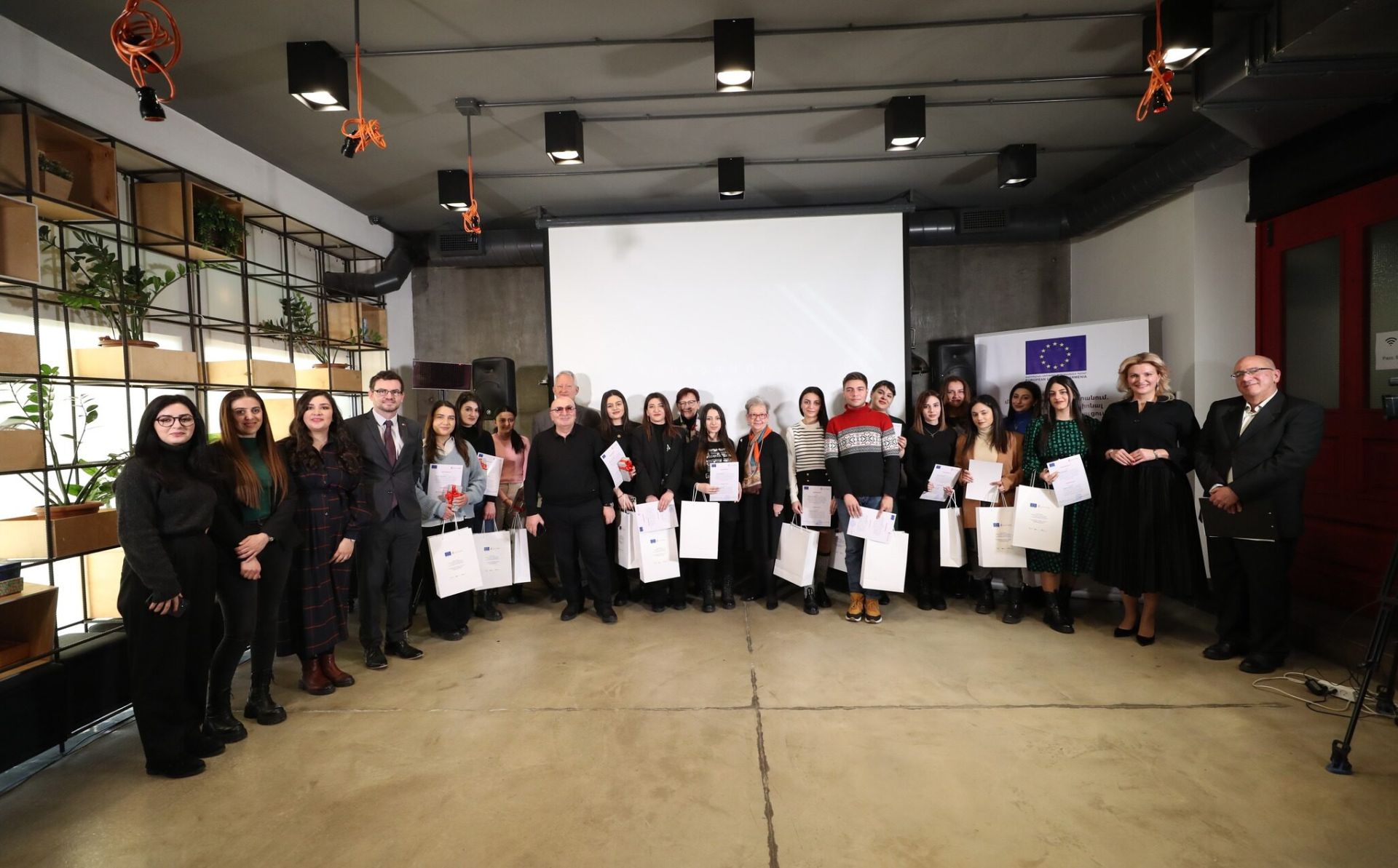 EU supports internships for young Armenian journalists