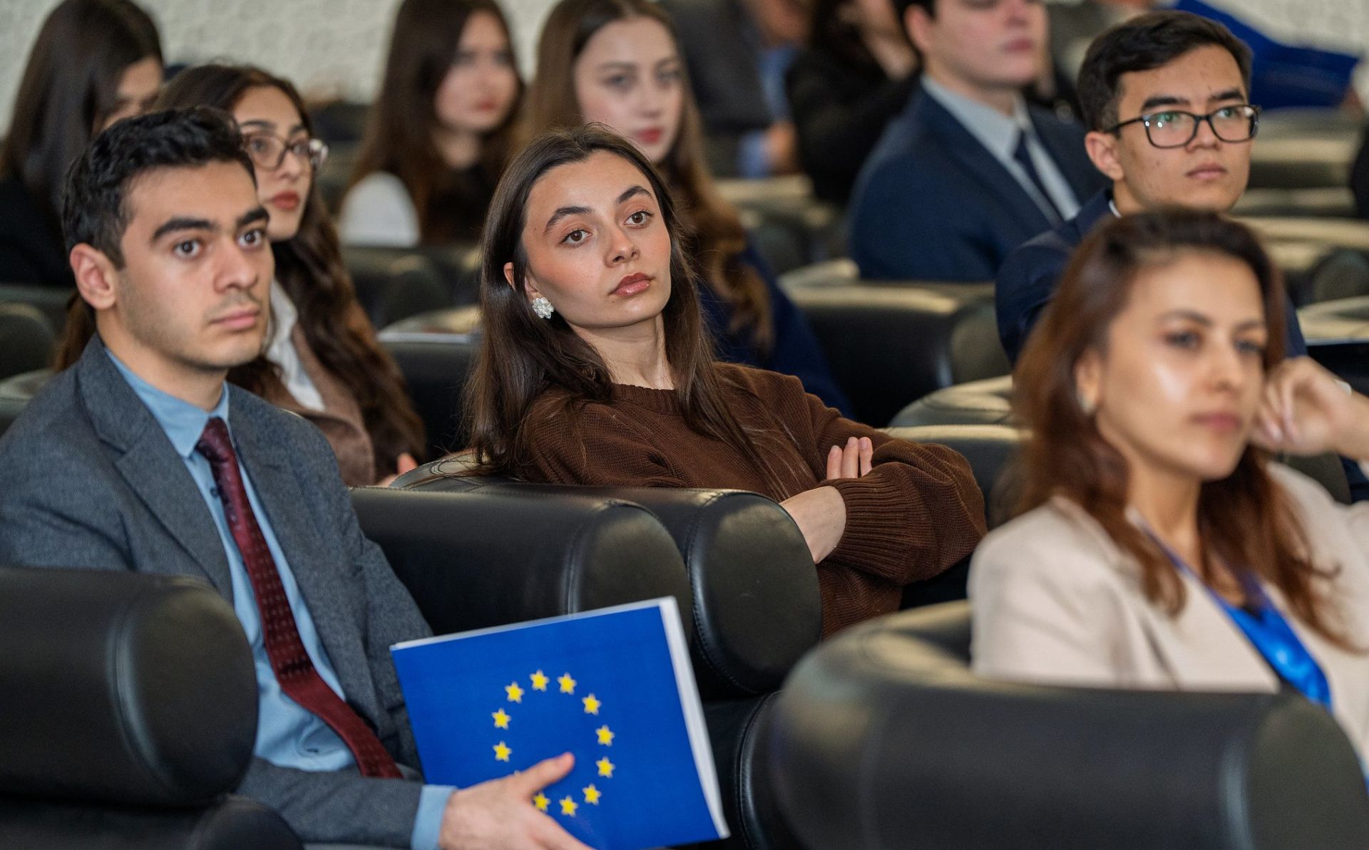 Aİ və Azərbaycan arasında tədqiqat və innovasiyalar sahəsində əməkdaşlıq: layihə təkliflərinin yazılması üzrə təlim düşərgəsi və ekspert məsləhətləşmələri