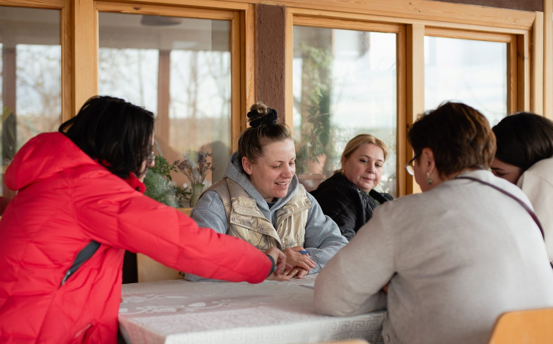 Galina Postica, profesoara de limbi străine care integrează competențele ecologice în lecțiile sale