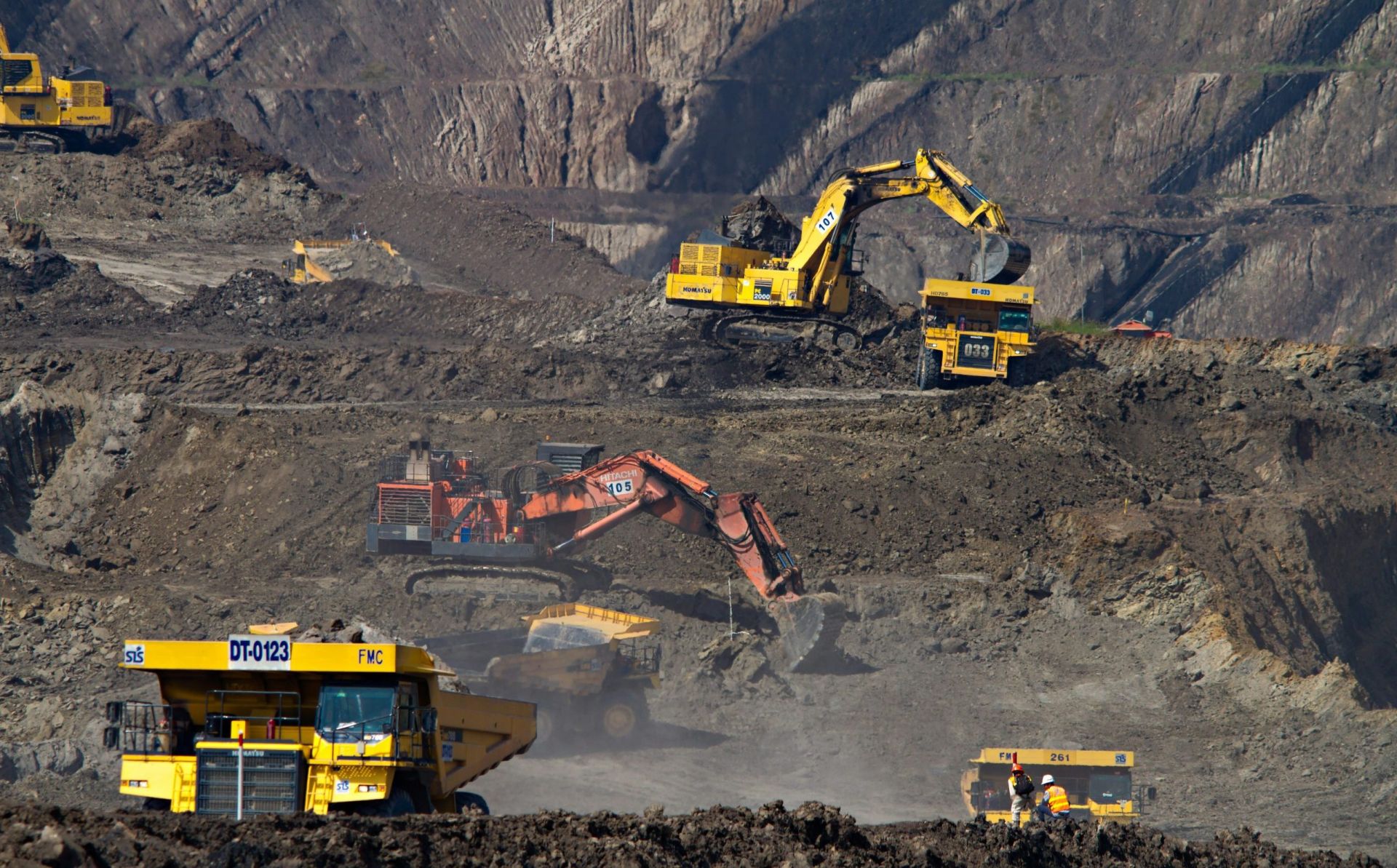 Extracting mineral resources in Ukraine during and after the end of the war with EU support and investments from foreign partners