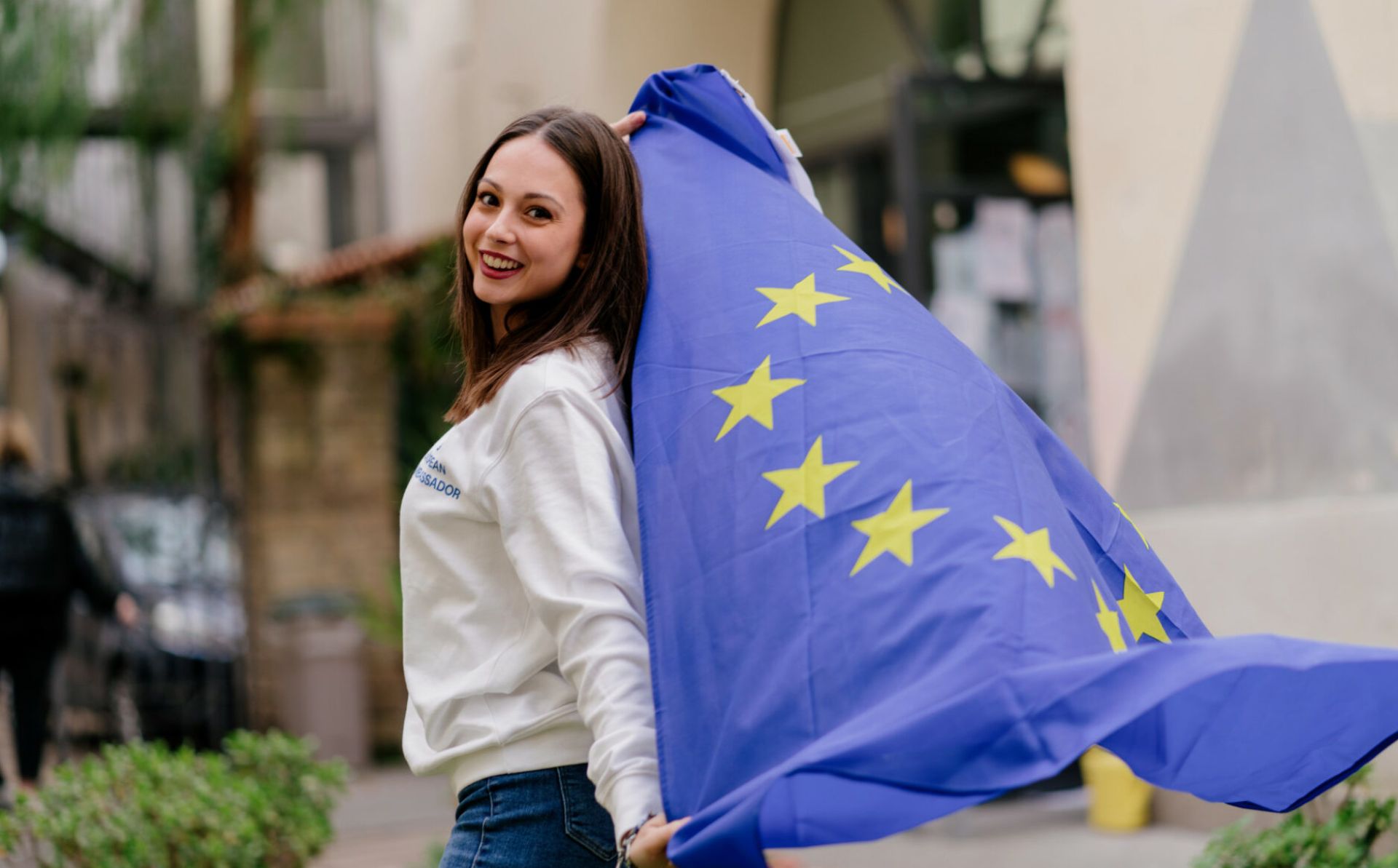 Opinion poll shows twice as many Belarusians have a positive image of the EU than negative 