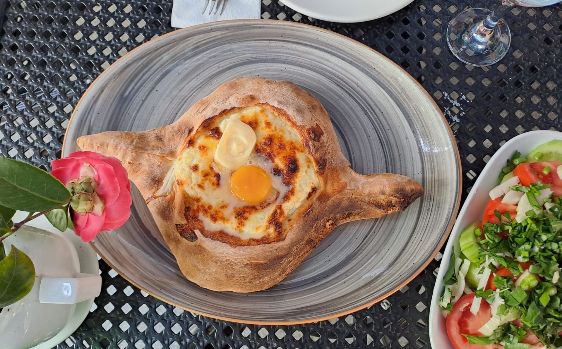 More than cousins: an Italian discovering Georgia