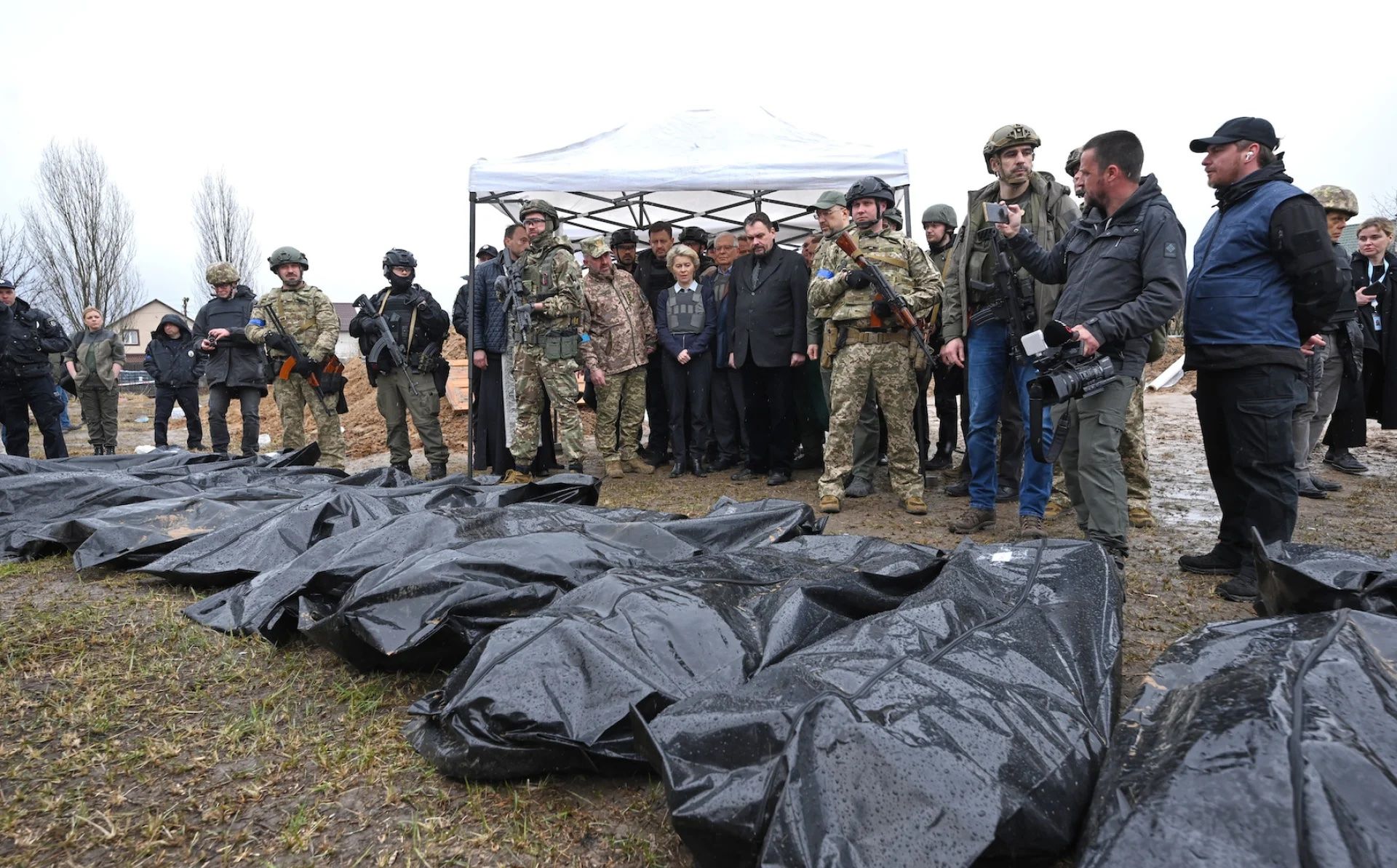 Ukraine: EU sanctions nine individuals responsible for Bucha massacre