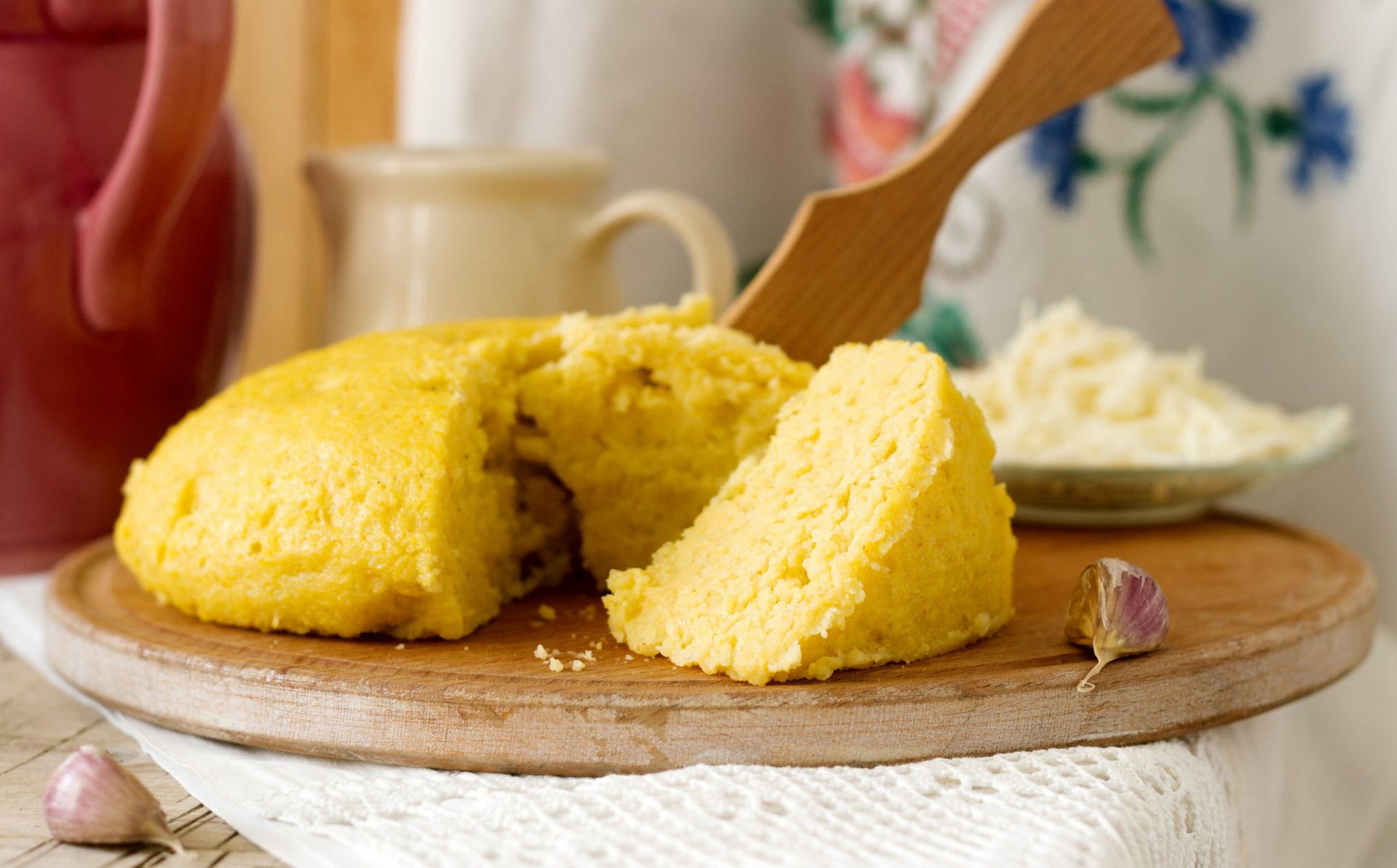 YEA Cookbook: Moldovan Mamaliga 