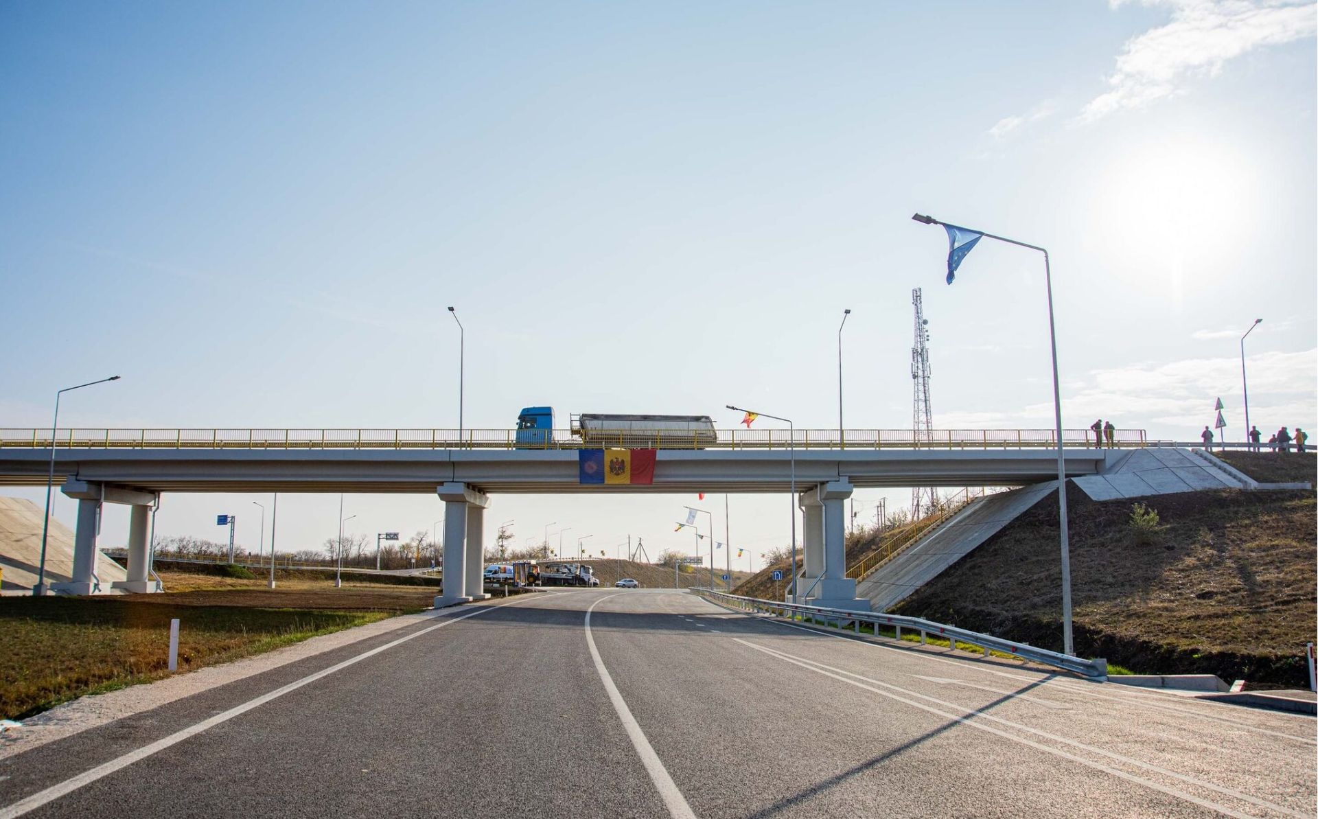 Трансъевропейская транспортная сеть: при поддержке ЕС открыты два участка автотрасс в Молдове 