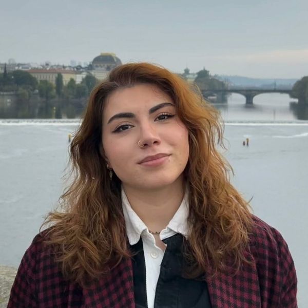 Pari Abbasli