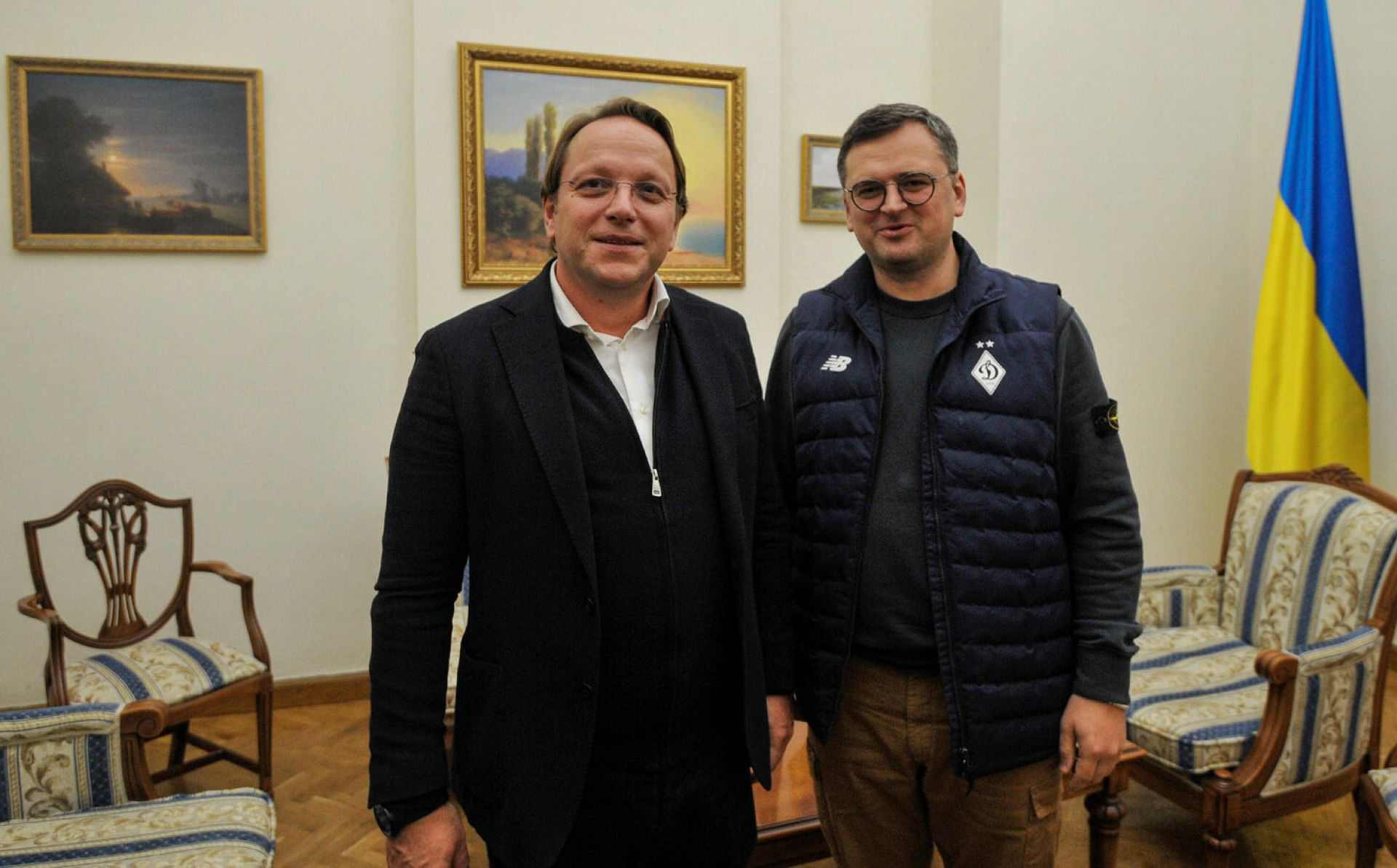 European Commissioner Várhelyi announces €500 million in budget support for Ukraine in Kyiv 