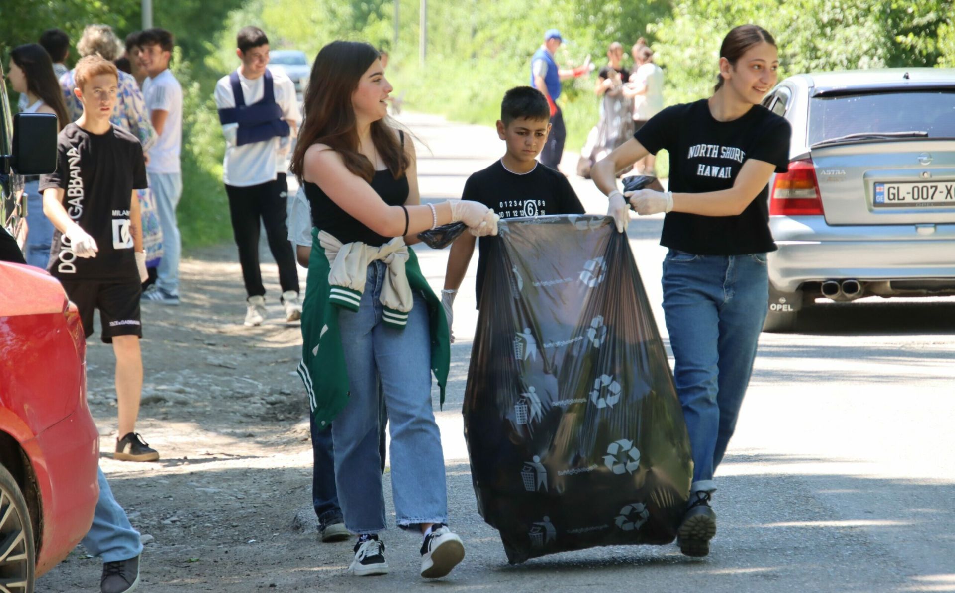 Planting trees and testing water: EUMM joins local partners to celebrate World Environment Day
