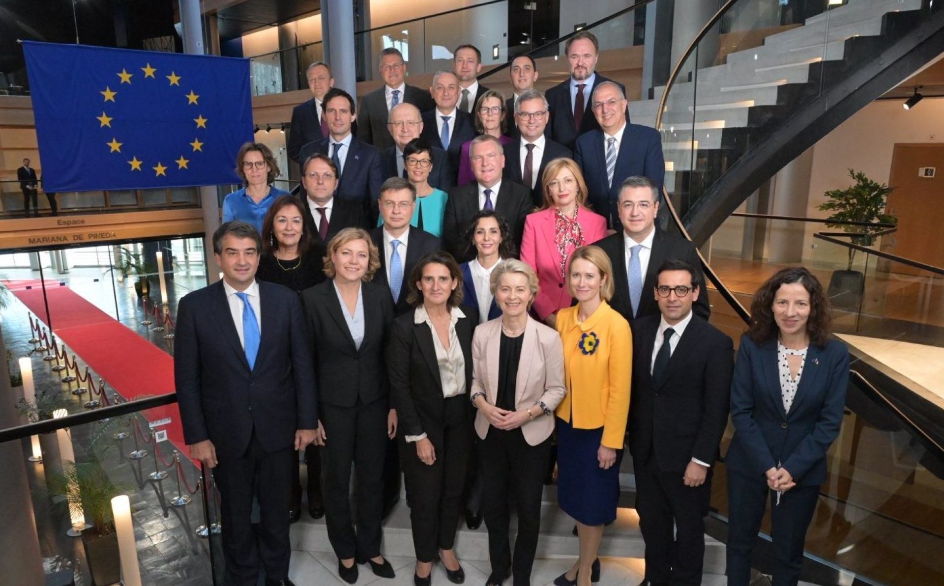 European Council appoints the European Commission