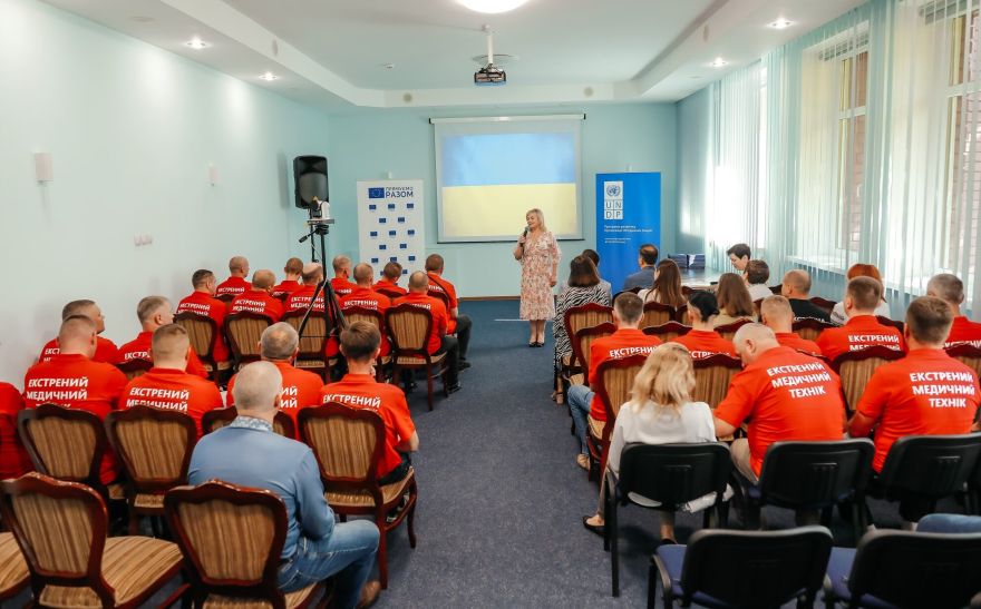 ЄС і ПРООН підтримали навчання екстрених медичних техніків у Чернігові