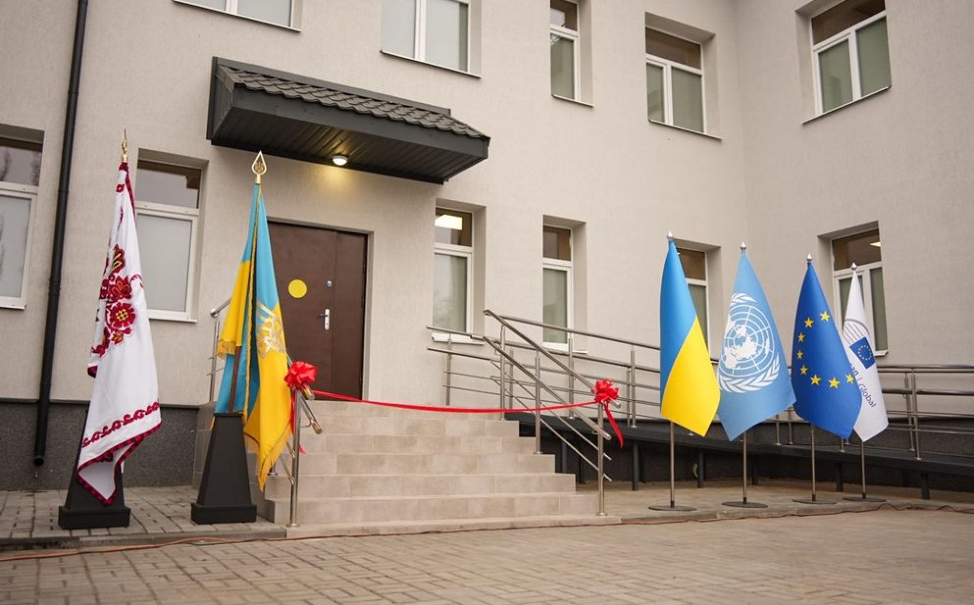 EU-supported emergency medical centre and social housing for displaced people open in central Ukraine