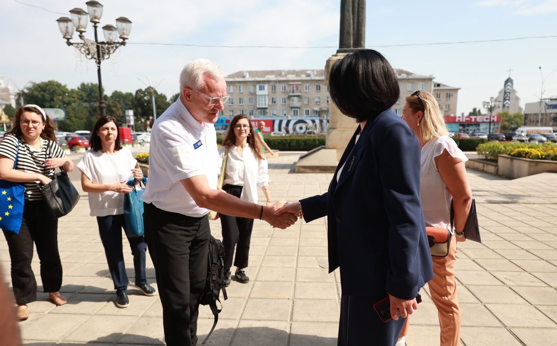 Moldova: Head of the European Commission’s Service for External Policy Instruments visits Calarasi and Balti