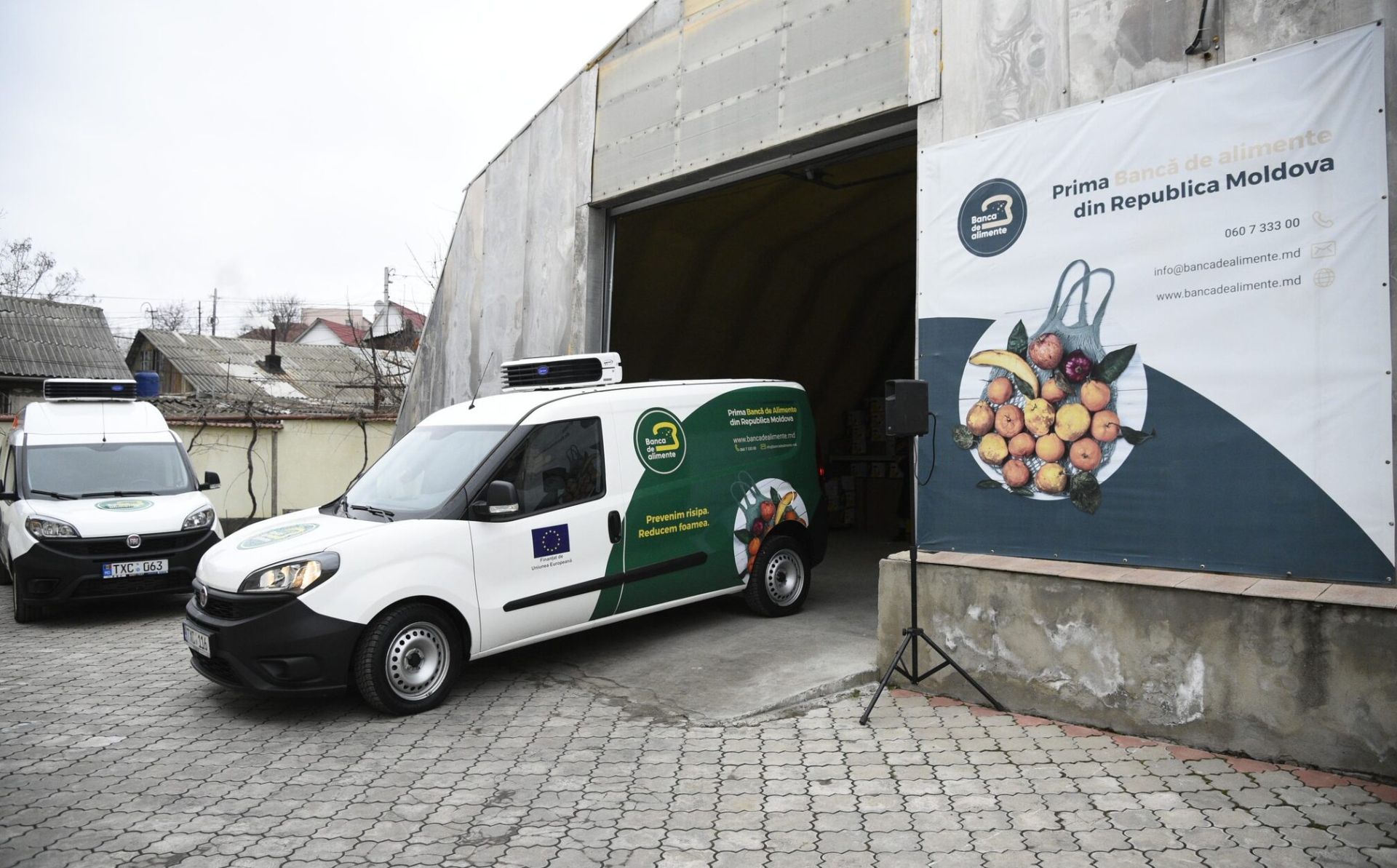 EU provides two vehicles to make Moldovan Food Bank’s work more efficient