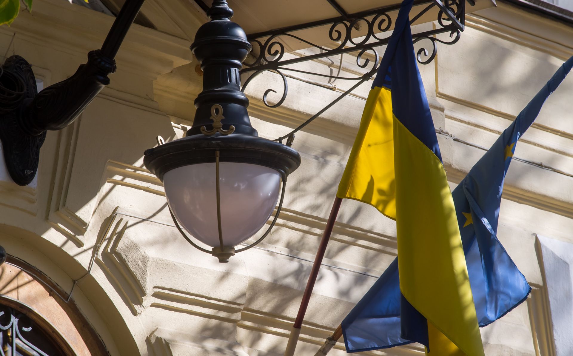 EU releases first tranche of new €1 billion macro-financial assistance for Ukraine