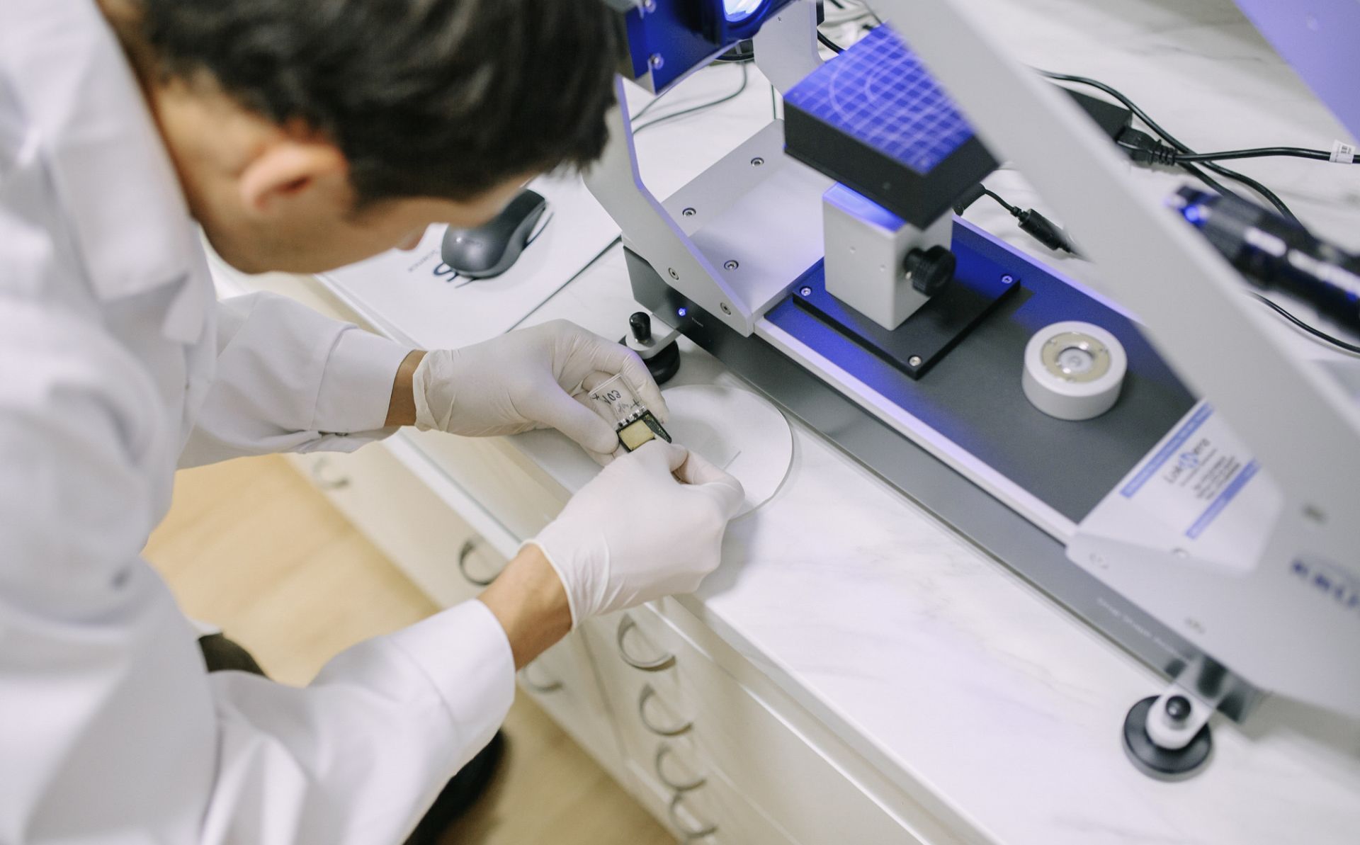 European Research Council lists hundreds of jobs for Ukrainian researchers and support staff