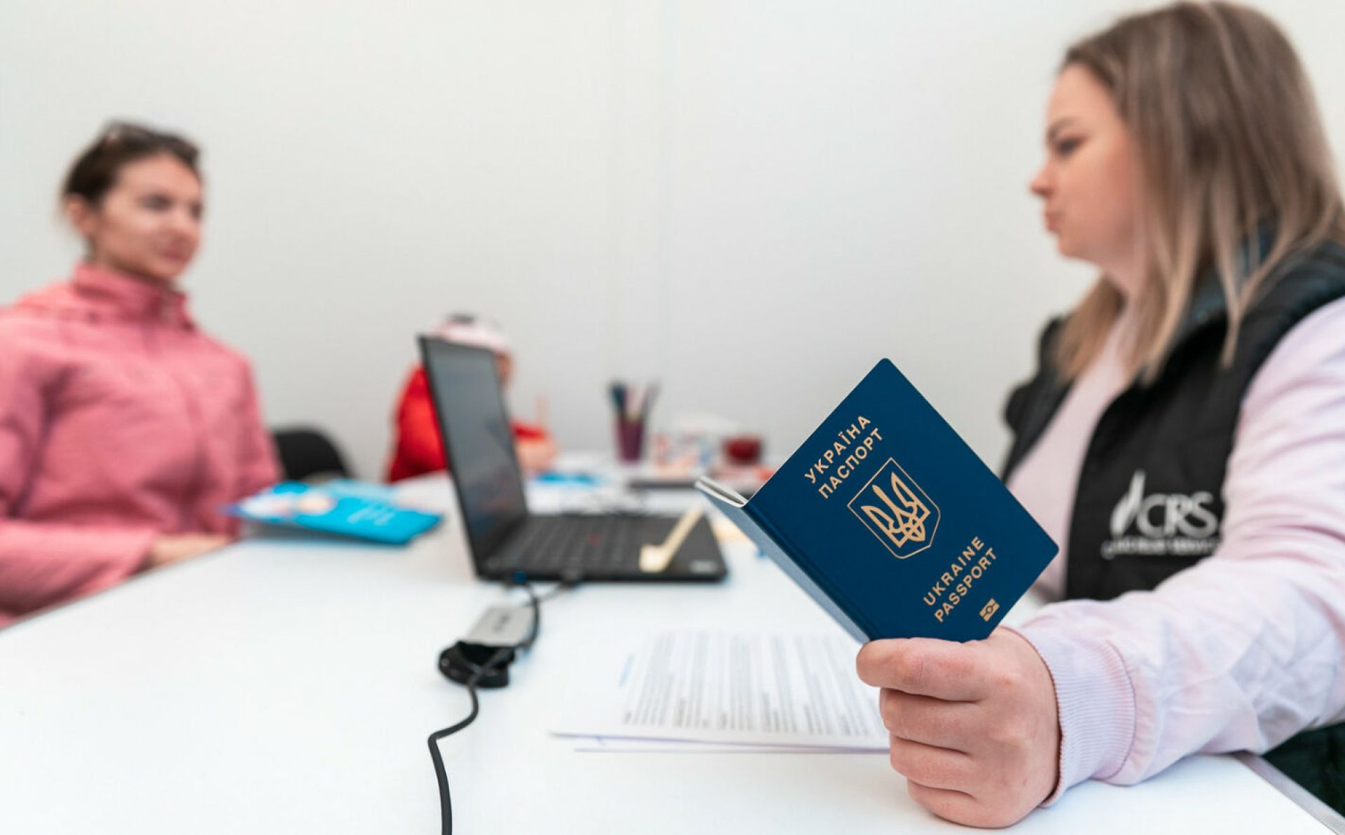 Єврокомісія пропонує продовжити тимчасовий захист для українців до березня 2025 року
