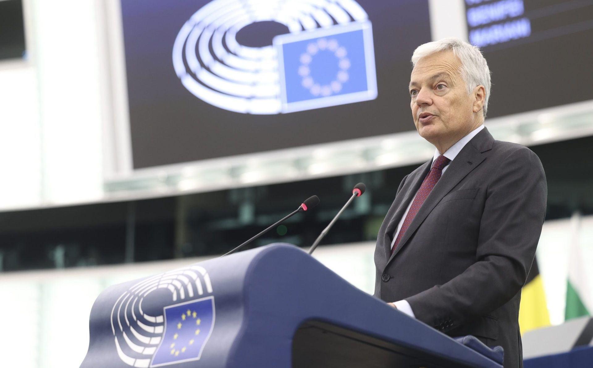 European Parliament approves up to €35 billion loan to Ukraine backed by Russian assets