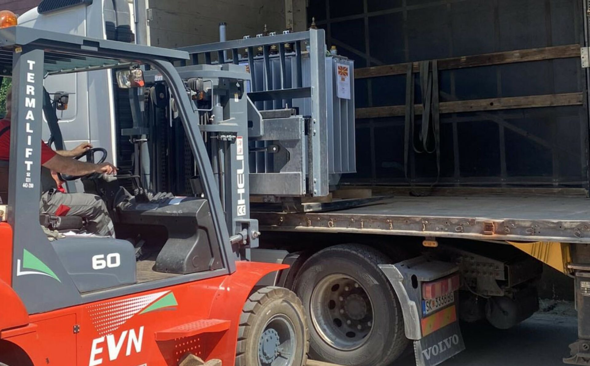 Ukraine Support Task Force completes 100th delivery to the country, providing over 5,000 tons of aid 