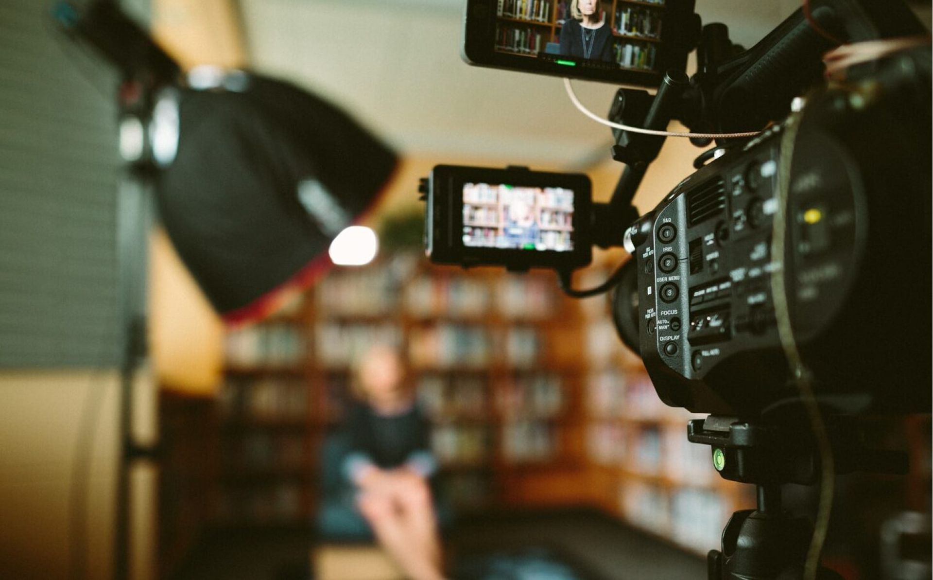Regional competition for journalists, vloggers, and bloggers in Moldova and Ukraine