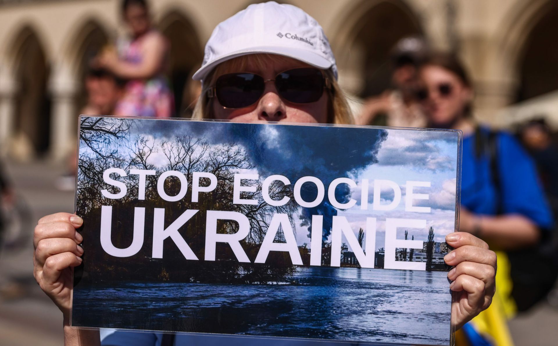 European Parliament condemns Russia’s destruction of Kakhovka dam and calls to start accession negotiations with Kyiv this year