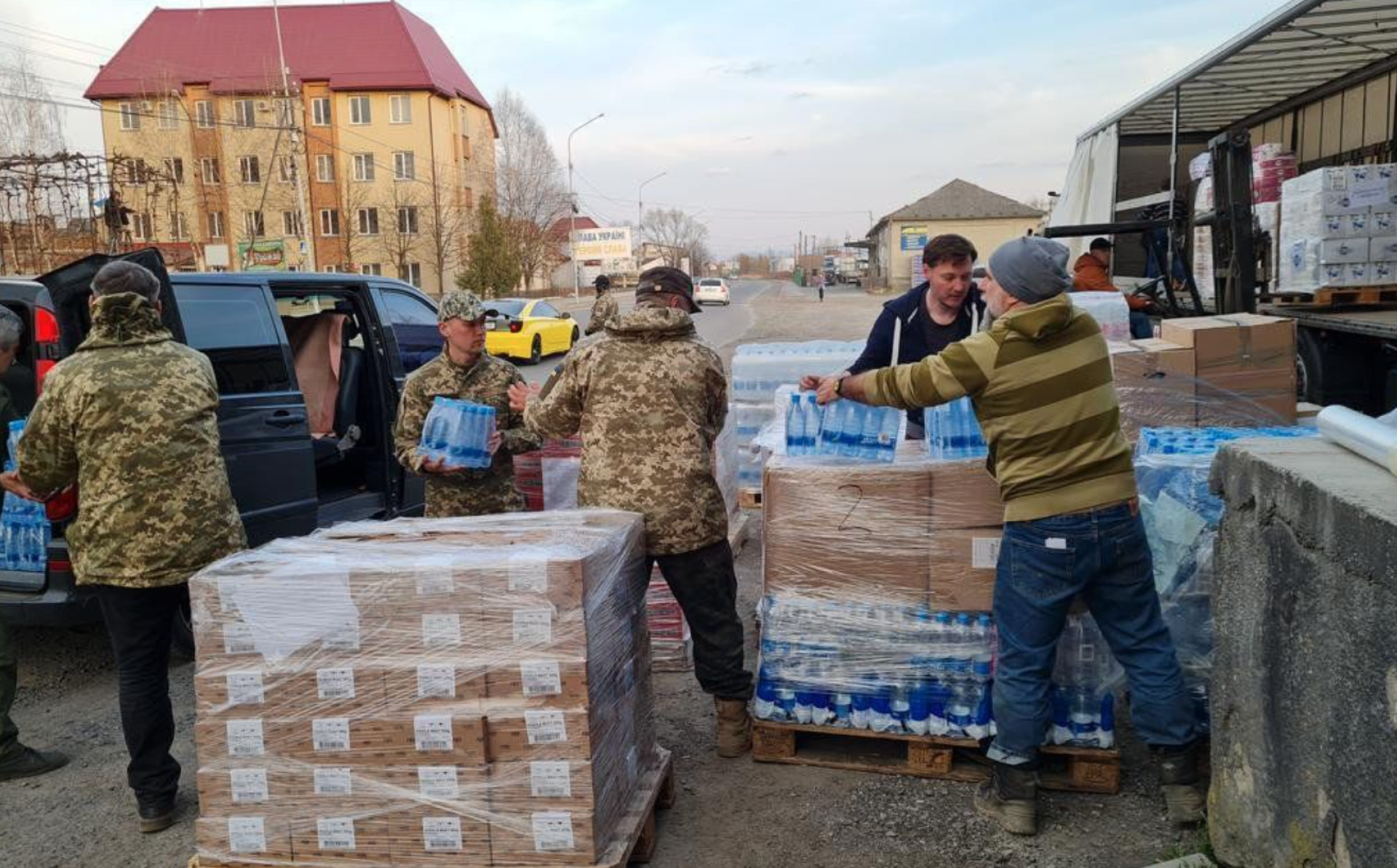 U-Lead  with Europe helps to deliver emergency aid from Slovenia