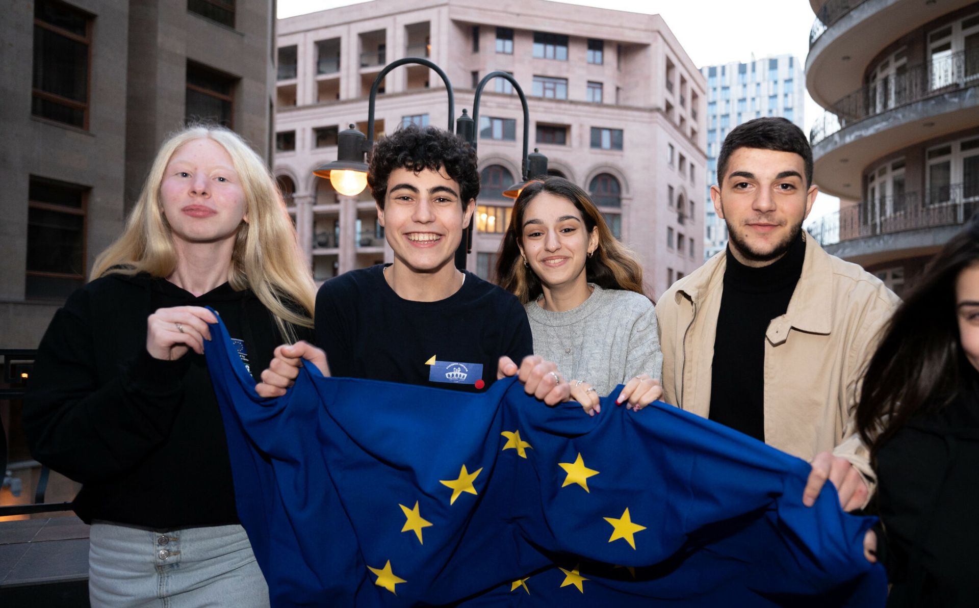 Opinion poll shows rising trust for the European Union in Armenia