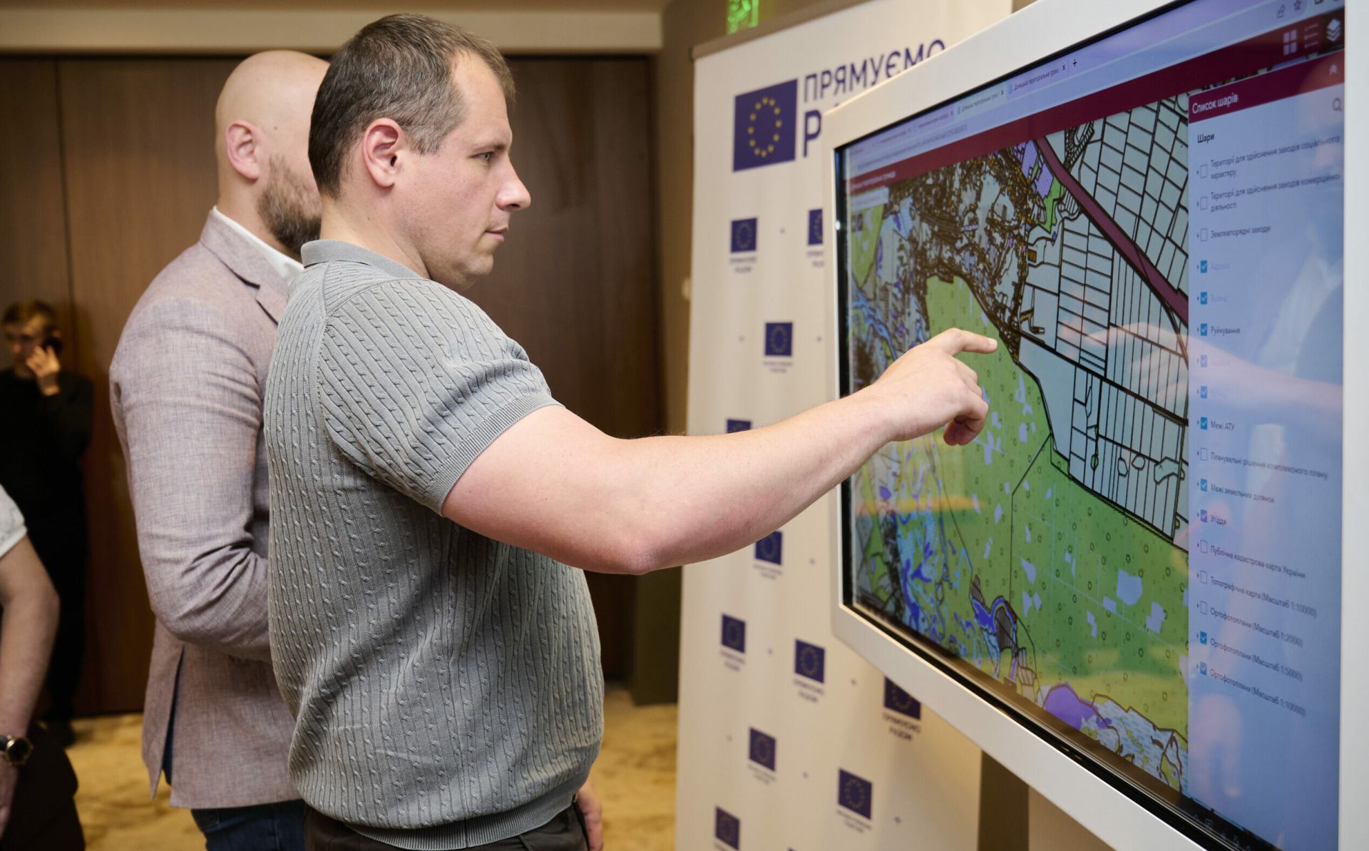 Revitalising Ukrainian communities: EU and UNDP map war-related damage