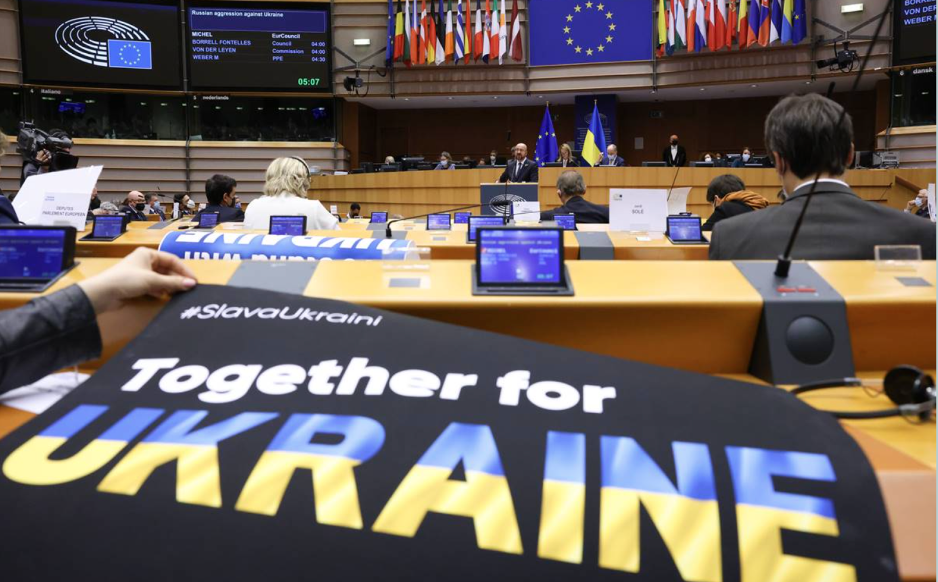 EU imposes sanctions on state-owned outlets RT/Russia Today and Sputnik’s broadcasting in the EU