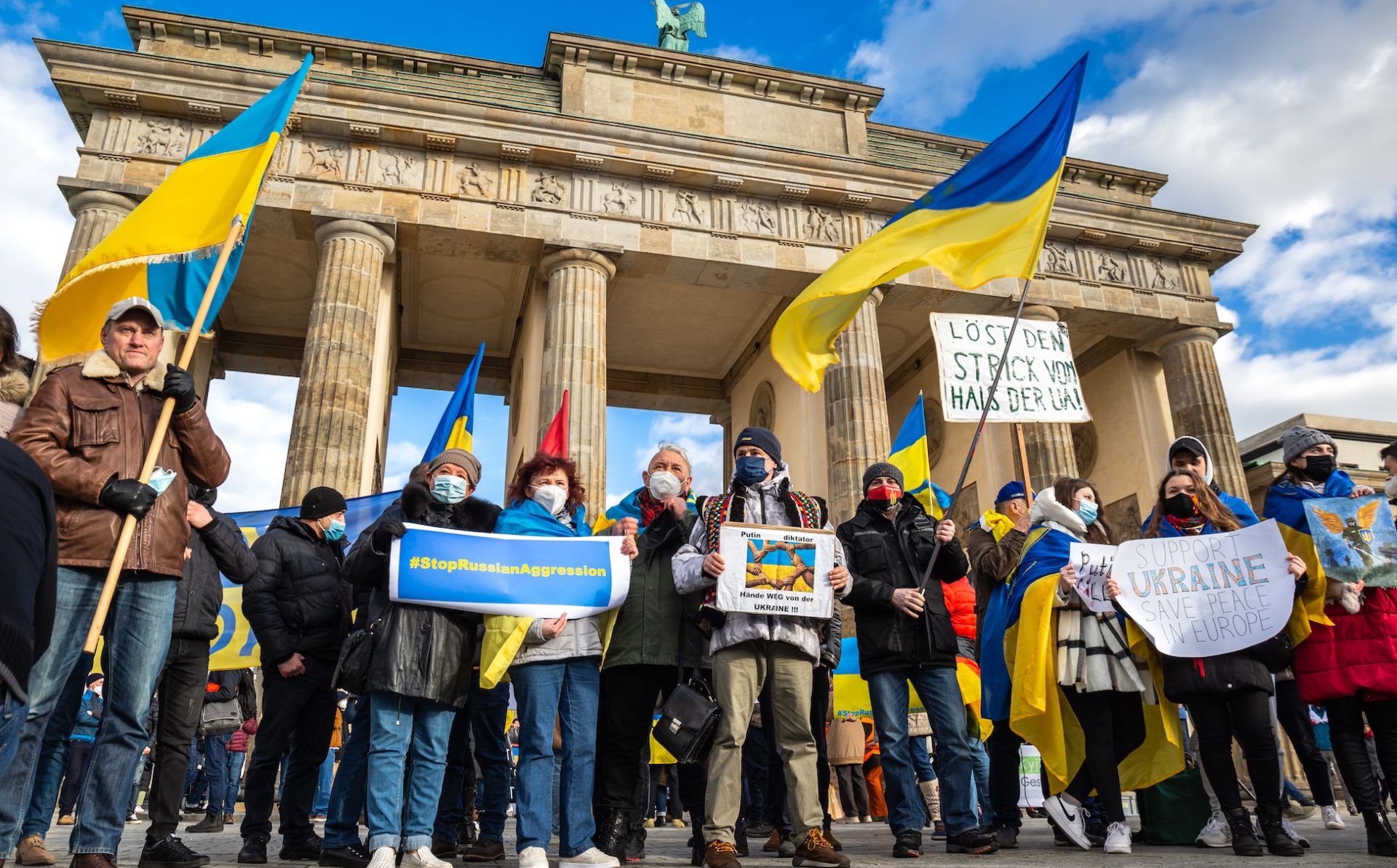 EU agrees supply of military equipment to Ukraine, flight ban and measures against Russian Central Bank