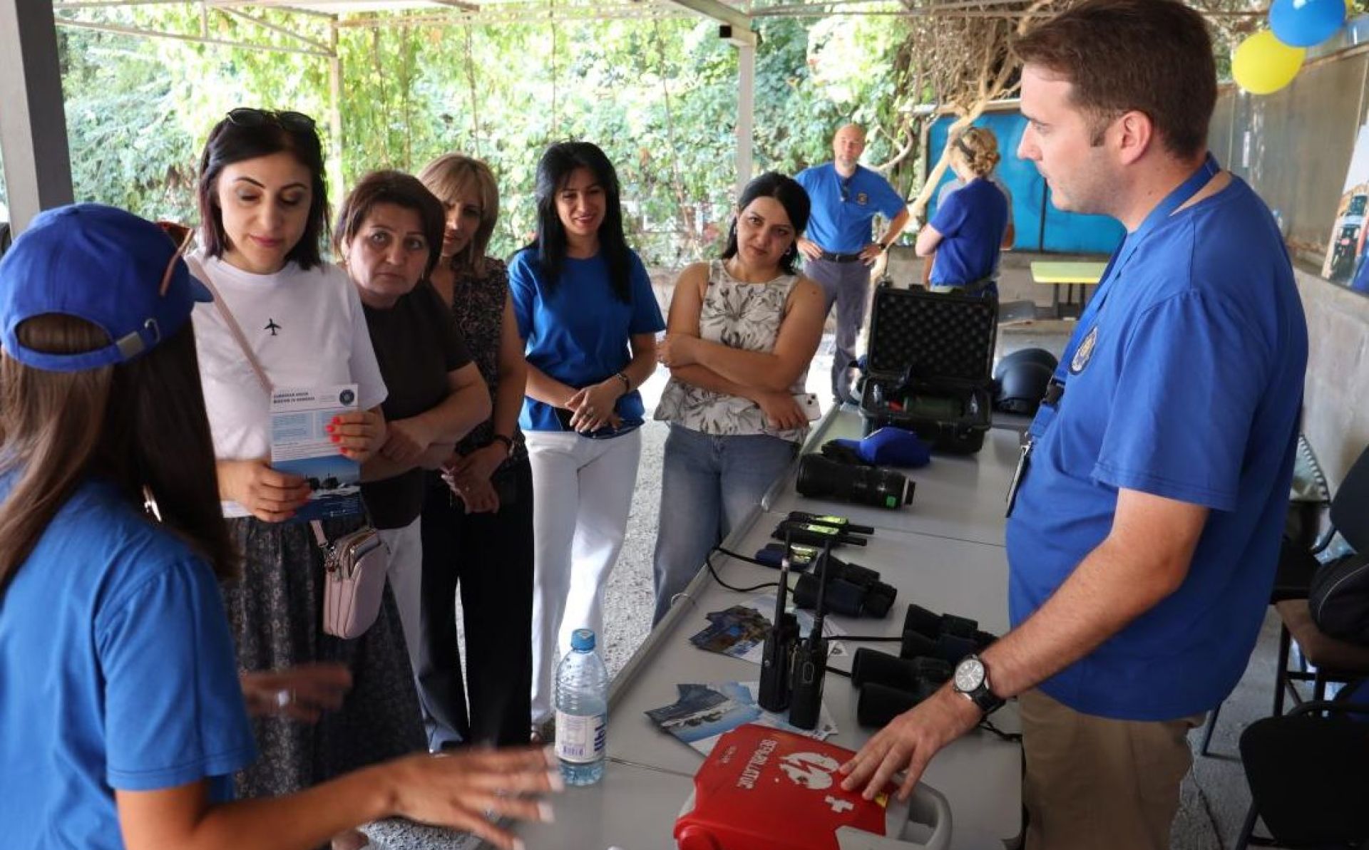 Armenia: local residents visit EUMA headquarters during Open Day in Yeghegnadzor