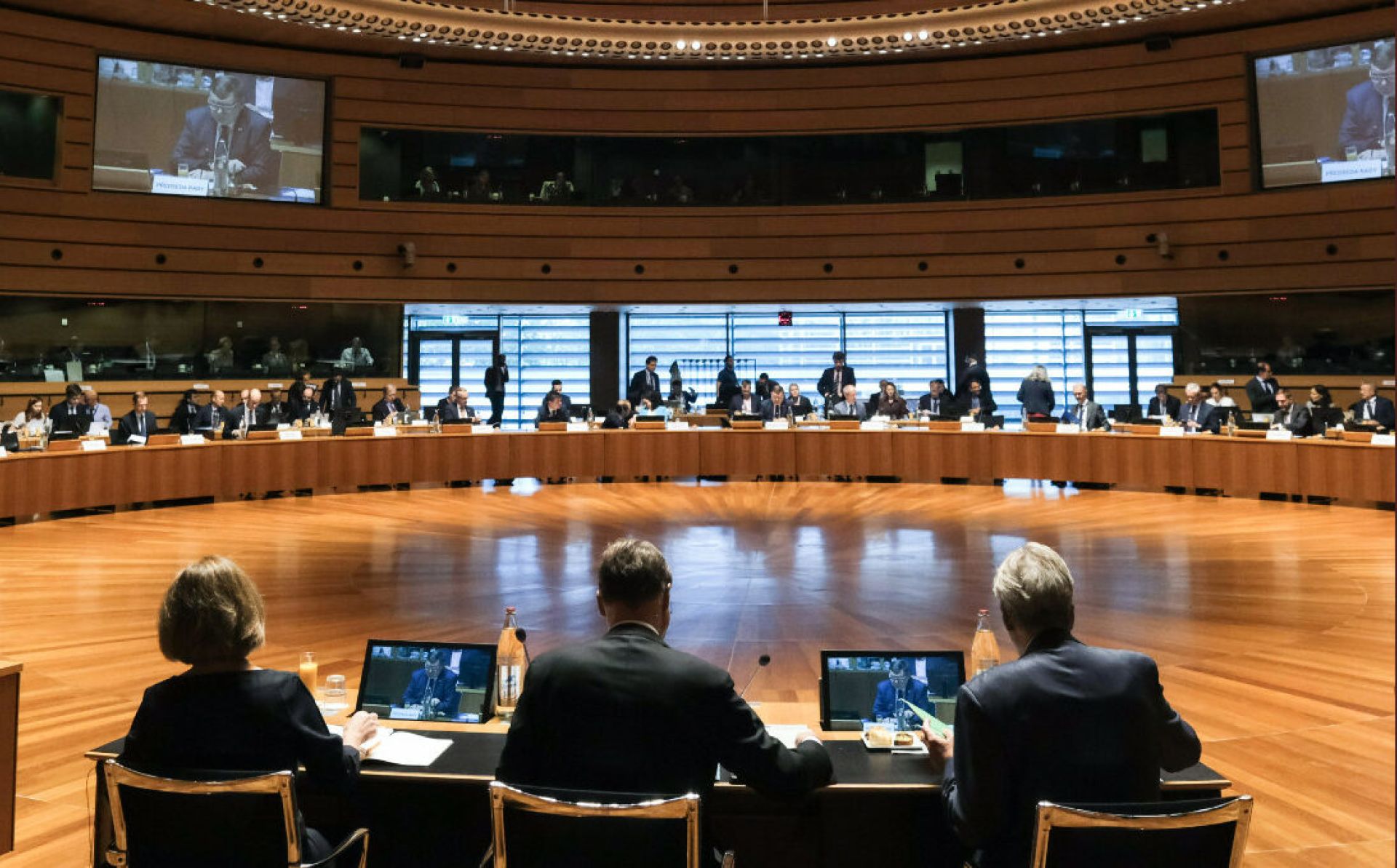 Ukraine: EU Member States agree on eighth sanctions package against Russia