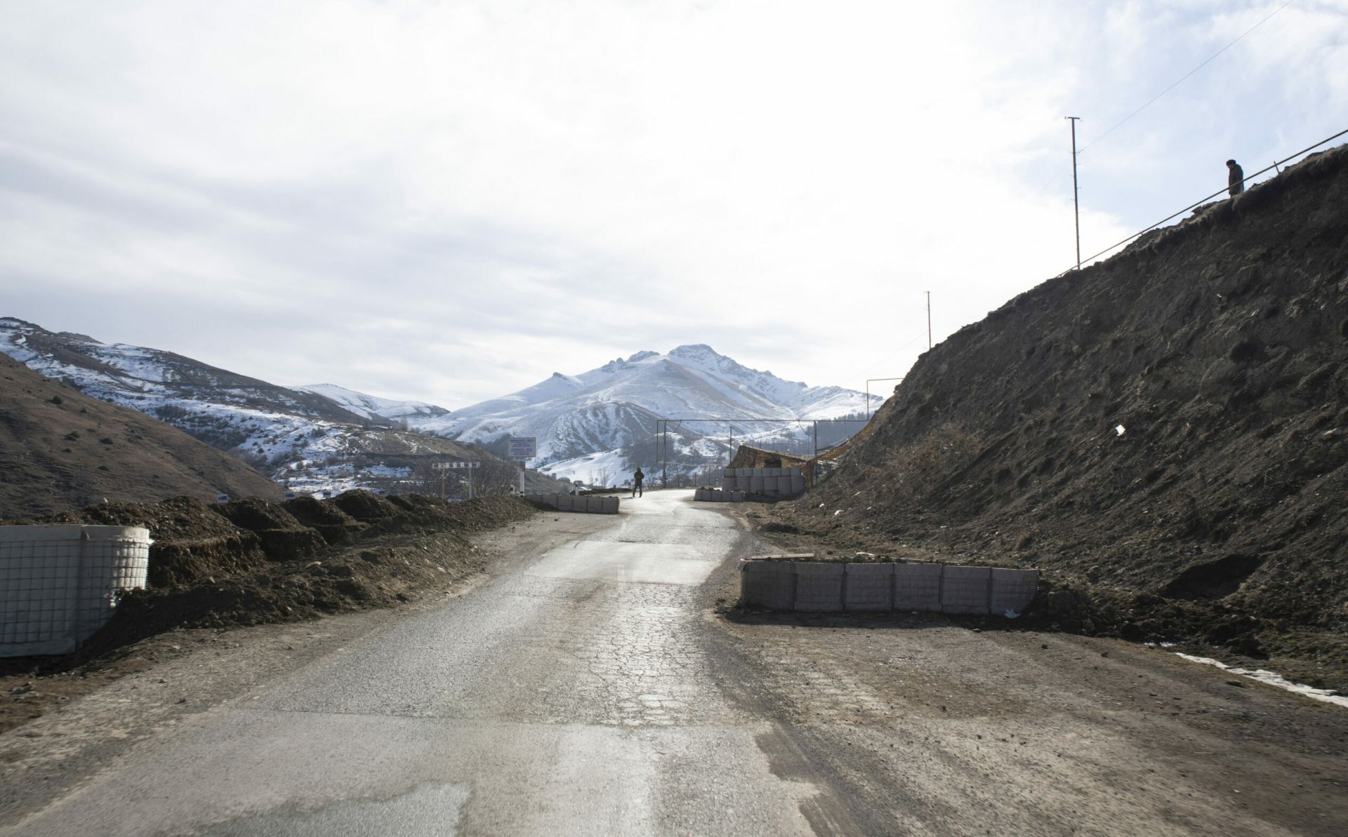 Armenia-Azerbaijan: EU urges unblocking of Lachin corridor