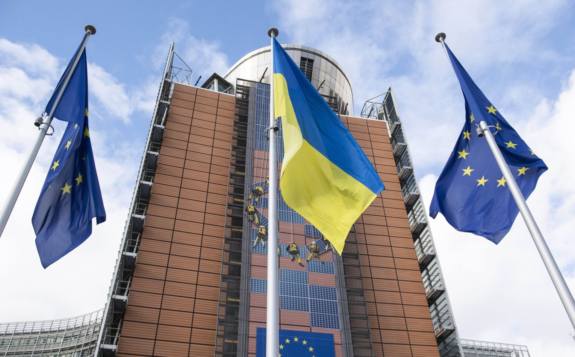 ЄС схвалив перший платіж на суму близько 4,2 млрд євро в межах Механізму підтримки України