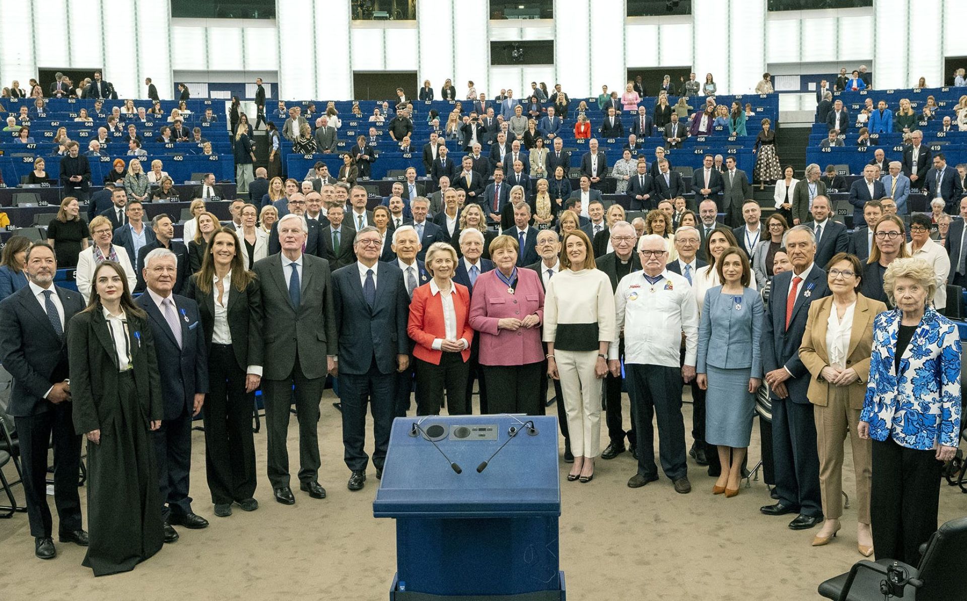 Primii laureați, printre care Maia Sandu și Oleksandra Matviichuk, au fost distinși cu Ordinul de Merit European la Strasbourg