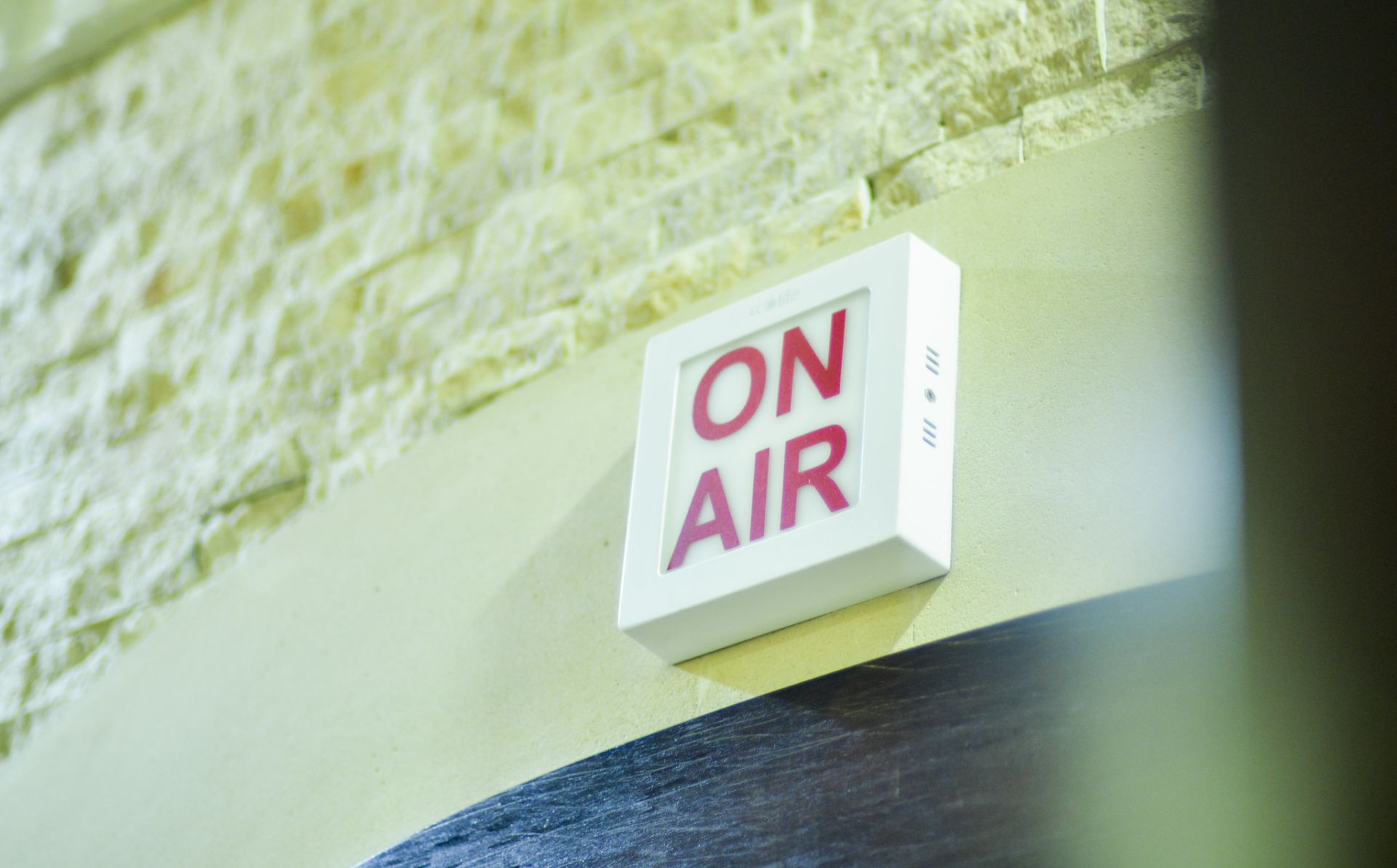 Media managers invited to apply for ‘Foundations of Artificial Intelligence in the Newsroom’ programme – chance to apply for €15,000 award
