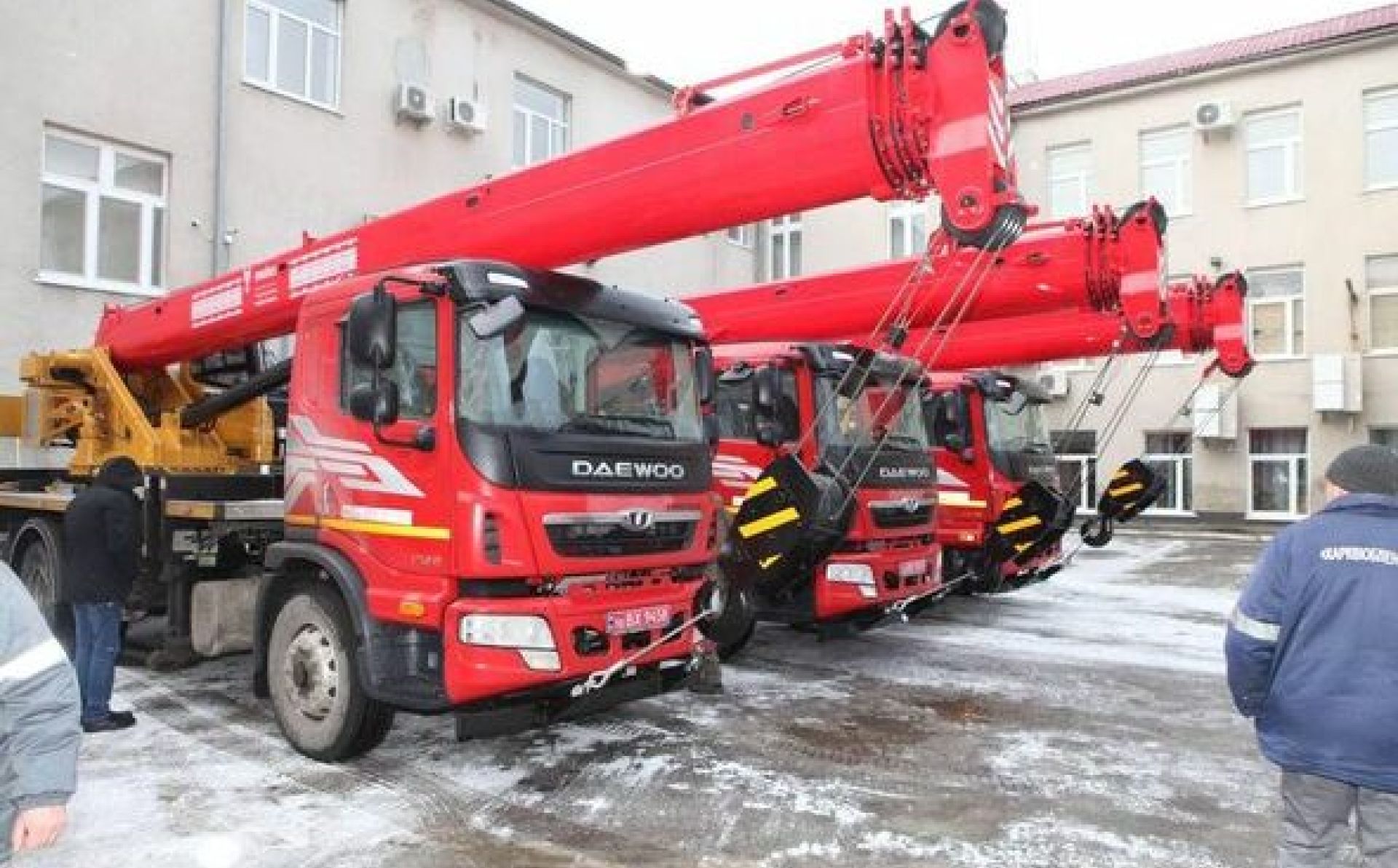 Фонд енергетичної підтримки України закупив автокрани для «Харківобленерго» 