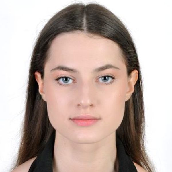 Anna Shvets
