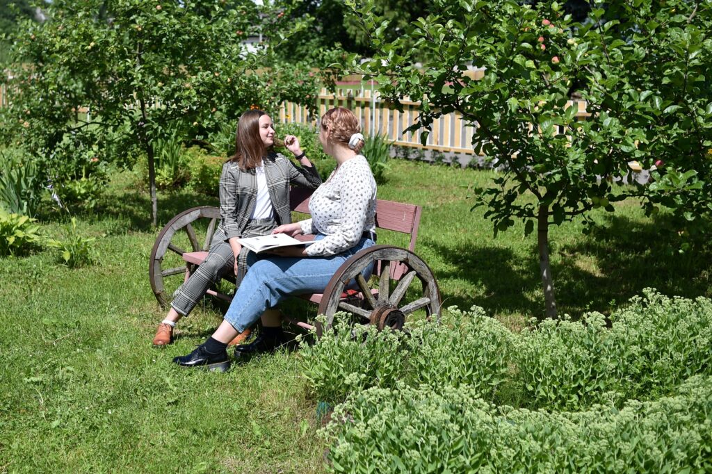 Belarus: How an EU project transformed a school in Talačyn into a blossoming garden