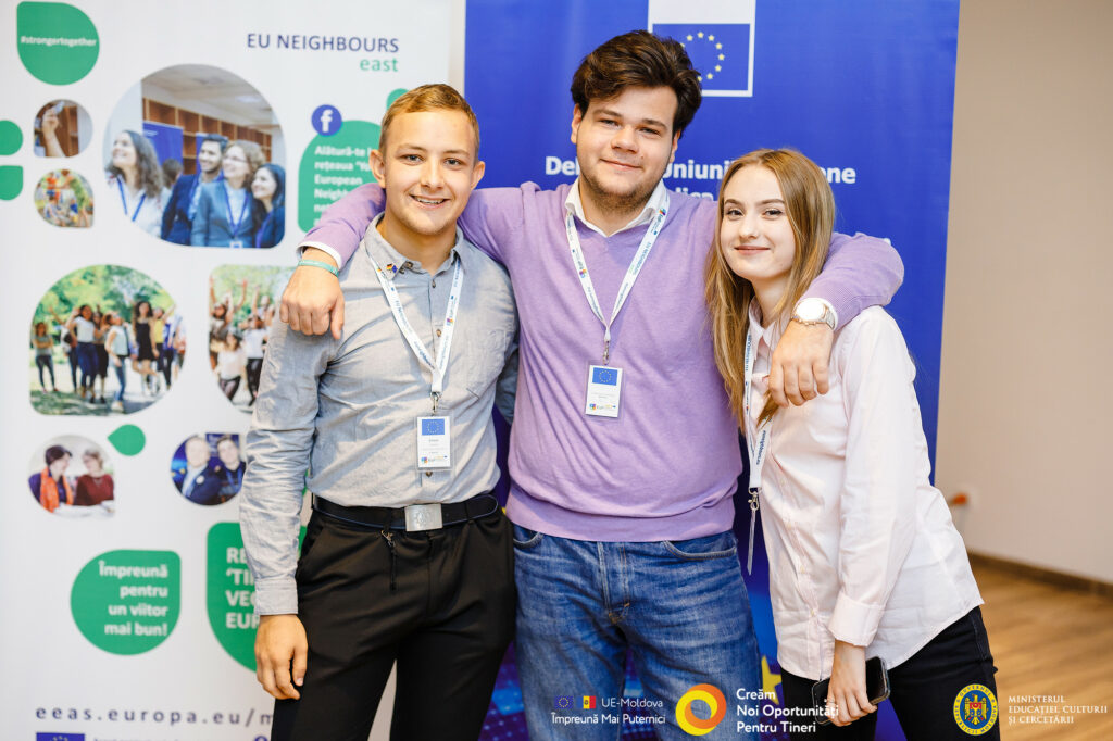 When neighbours become friends - Visiting schools in Moldova as a Young European Ambassador from the EU