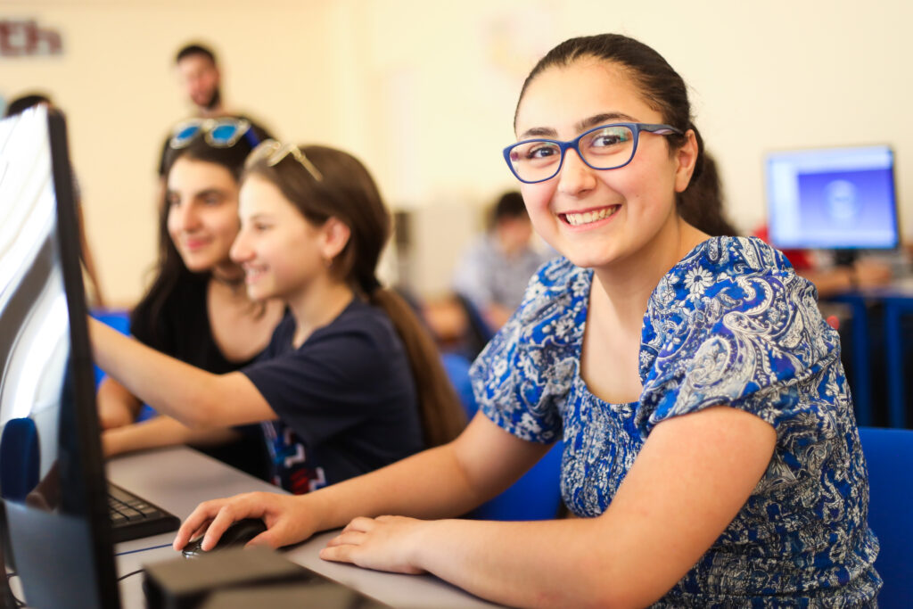 Computer code and robots: boosting digital skills in Armenia with the help of the European Union