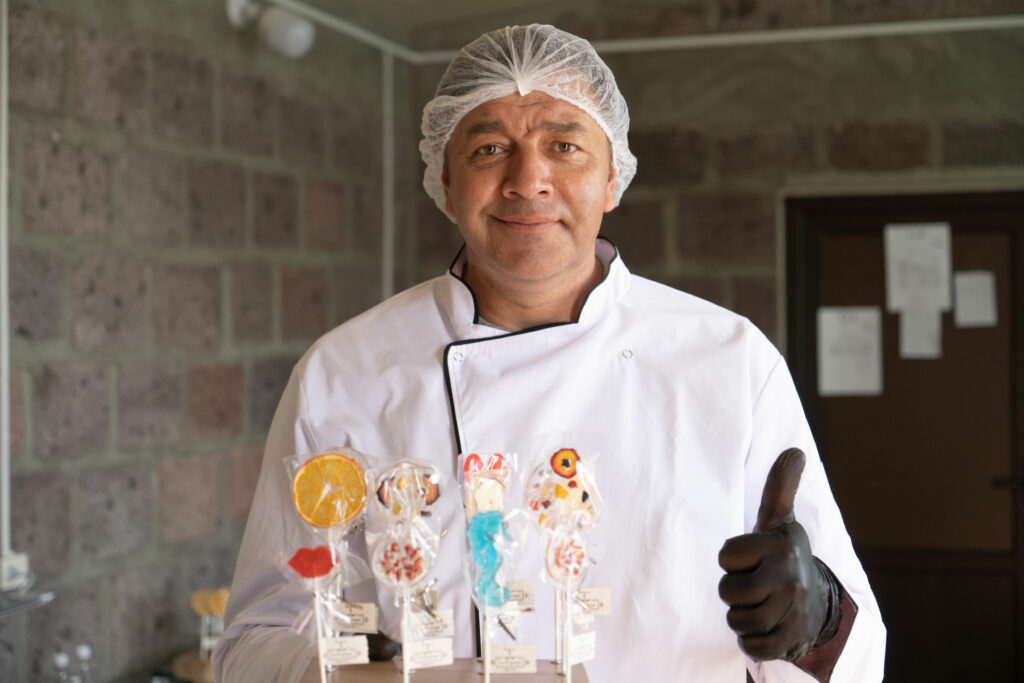 Сохранить традицию и прославить край. Армянский производитель сухофруктов с помощью ЕС развивает свой бизнес и родное село