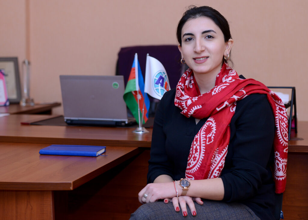 Ламия Рзаева: Успешное развитие страны – за образованием девочек