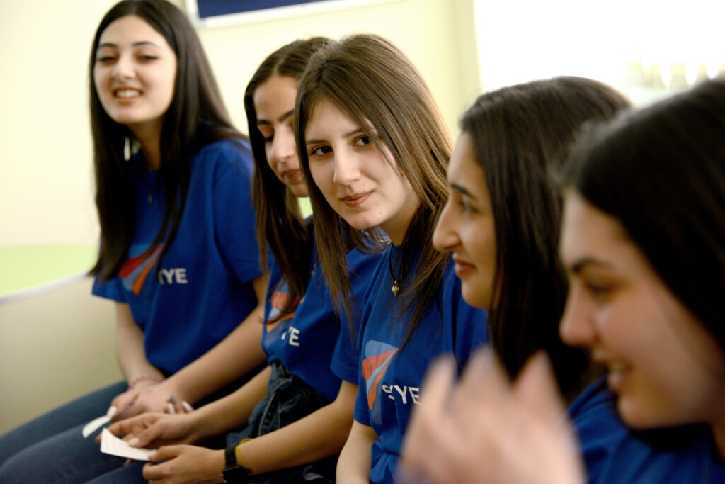 Евросоюз помогает молодым людям в Армении обрести уверенность в себе