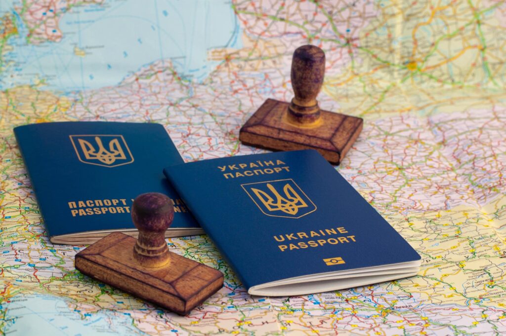 Ukraine: How to keep visa-free travel to the EU and what to do with rejections on the border