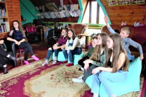 Кофе, чай и возможности: выпускники EU4Youth делятся своим опытом со сверстниками из родных сел на востоке Украины