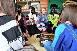 Кофе, чай и возможности: выпускники EU4Youth делятся своим опытом со сверстниками из родных сел на востоке Украины