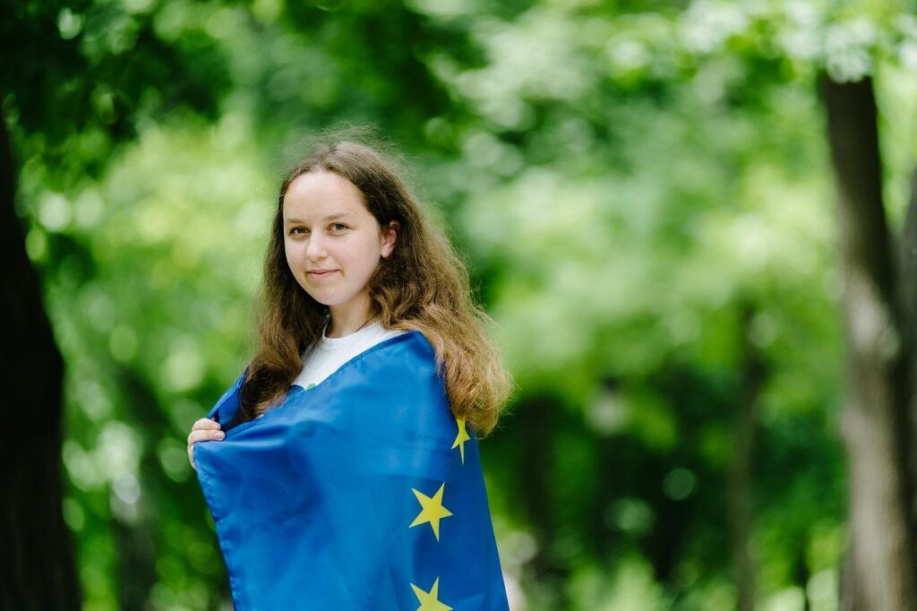 Young European Ambassadors: Who they are and what they do?