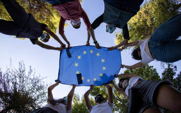 Как работает Европейский союз и кто вдохновил его создание? Ответы – в новых буклетах ЕС