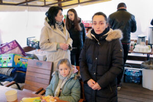 Femeile refugiate din Ucraina: „Trăiam fiecare zi în suspans sub amenințarea sunetelor de sirenă și a bombardamentelor”