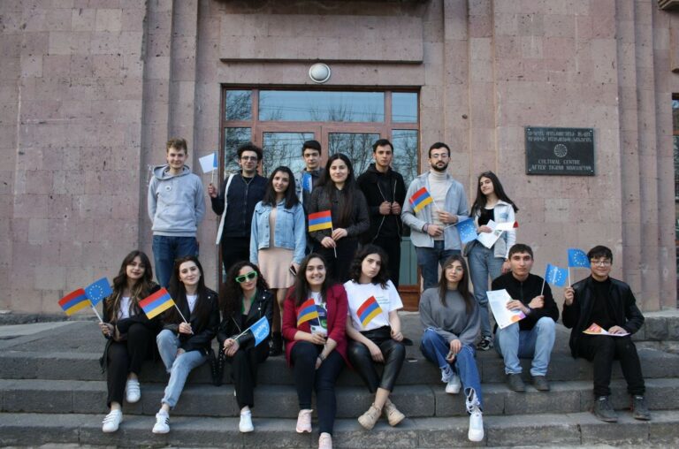 YEAs in Armenia: Europe cafe: Erasmus opportunities in Artik